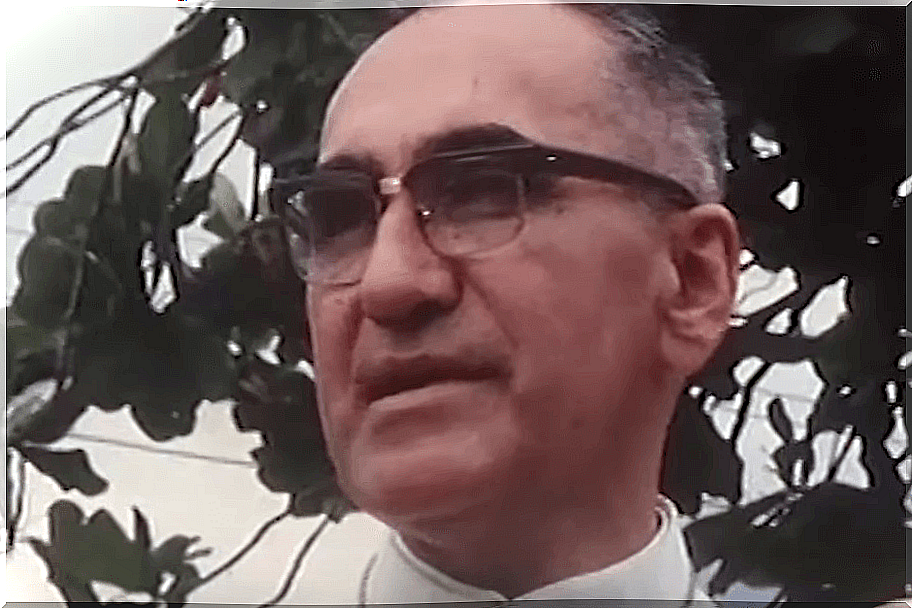 Archbishop Arnulfo Romero, biography of a contemporary saint